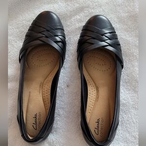 Clarks Women's Black Flats